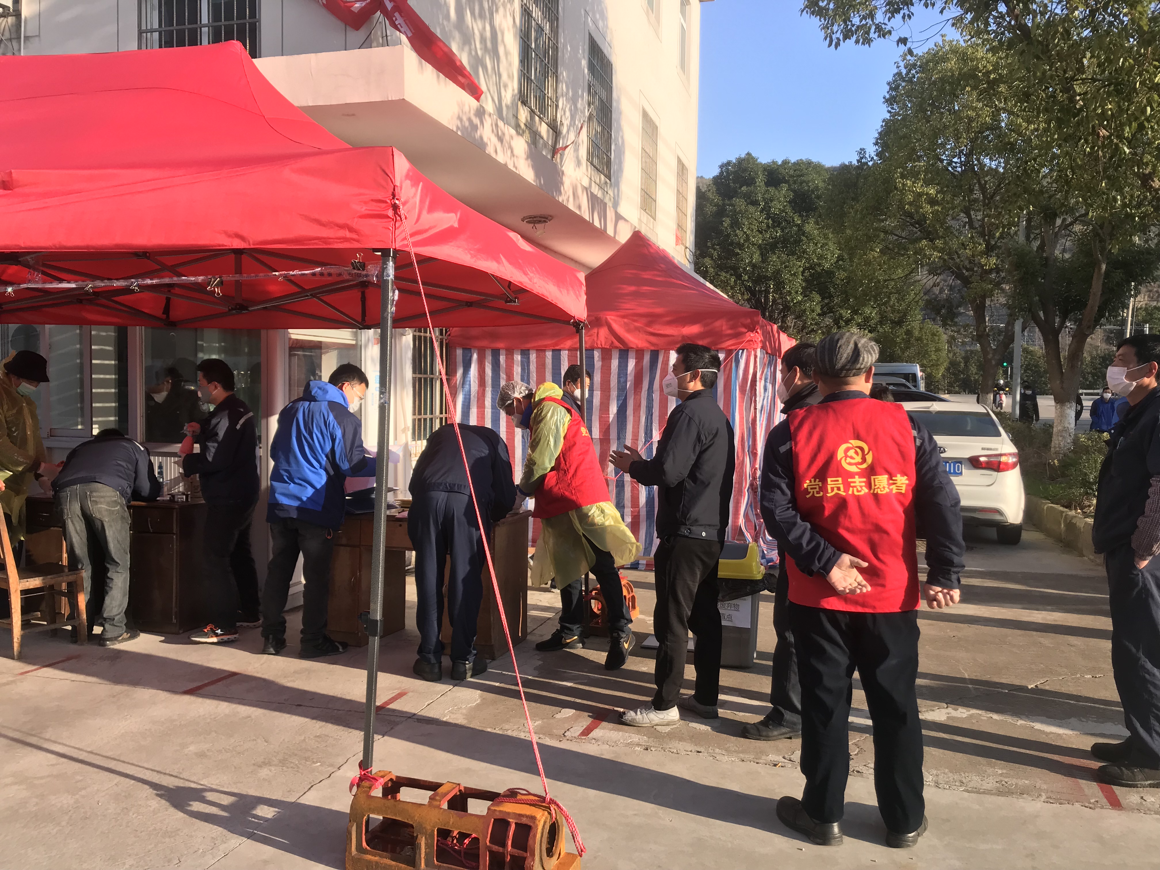 數(shù)控雕銑機(jī),模具雕銑機(jī),立式加工中心,石墨雕銑機(jī)-凱博數(shù)控